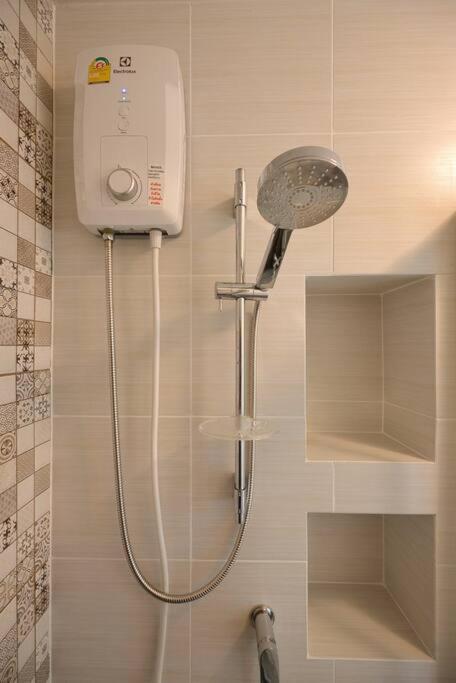 Pangsapuri Brand New Homely 2 Bedrooms *
